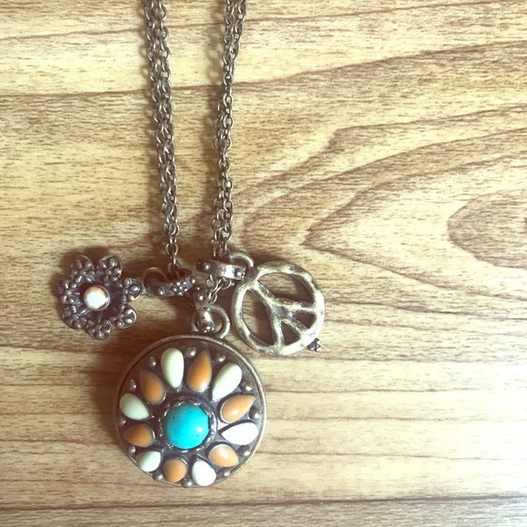 Lucky Brand Jewelry - 🍀Lucky Brand Flower Necklace 🍀